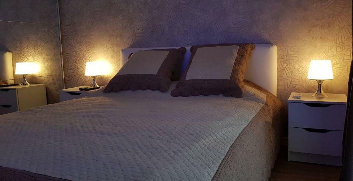 Luxury Apartments In Top City Center Varna 2 外观 照片